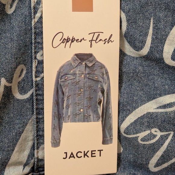 NWT Love Print Stretch Jean Jacket ❤️ - Picture 4 of 12